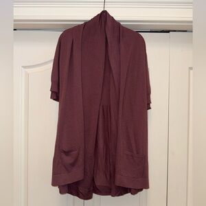 THEORY | Adiel Nebulous Short Sleeve Viscose/Modal Cardigan some piling
